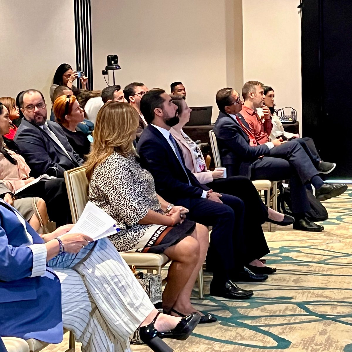 RobertoJZuniga's tweet photo. Presente en el lanzamiento de la herramienta digital “La ruta de la plata” una plataforma creada por @LibertCiudadana para transparentar los gastos en campañas electorales; data pública del Tribunal Electoral que recoge candidatos a presidente, diputados y alcaldes de las elecciones de 2024.