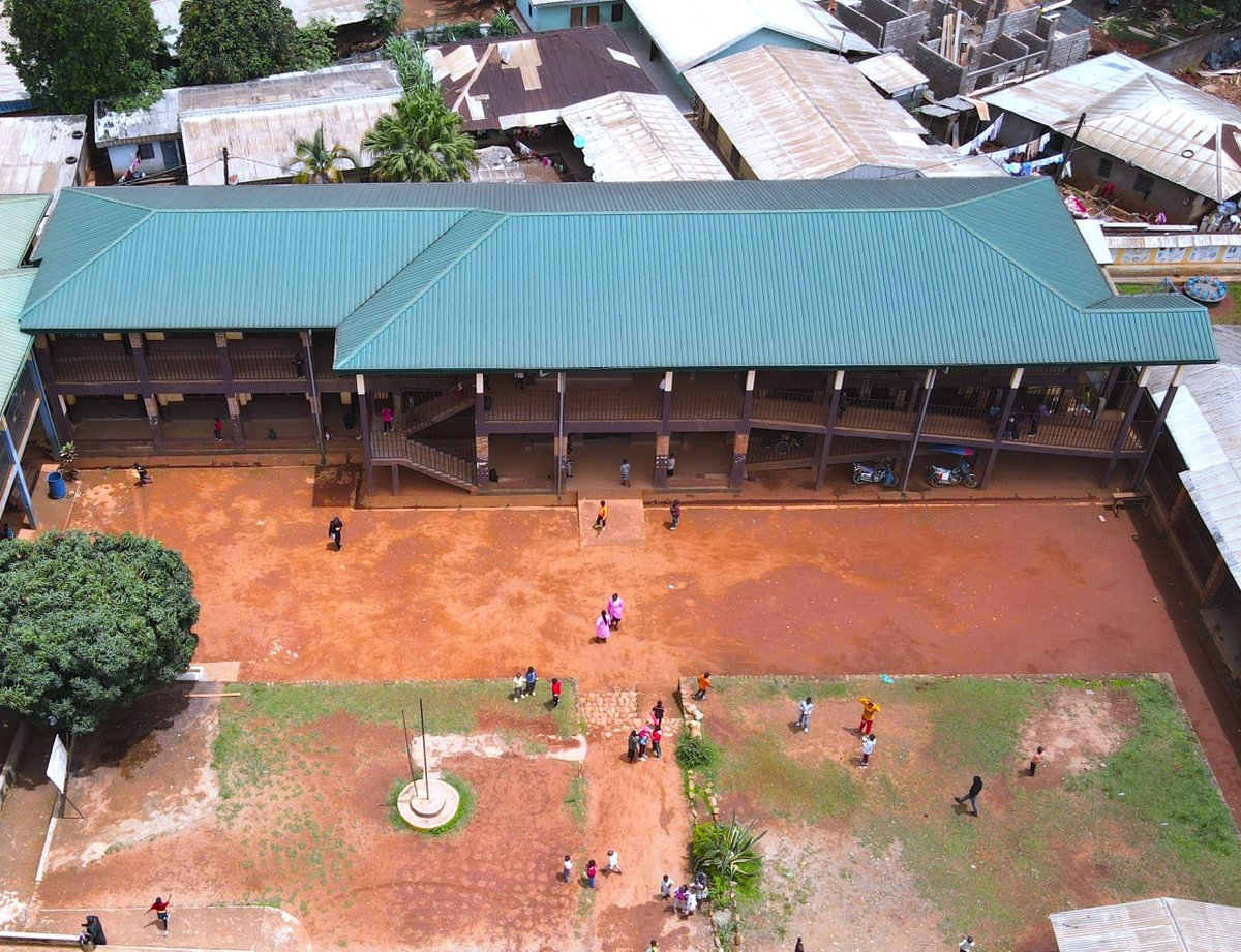 PNUDCameroun's tweet photo. In the #NWRegion, over 40,000 pupils have begun the practical sessions of the First School Leaving Certificate (#FSLC) examination.
Several schools reconstructed through the #PPRD-NW/SW, implemented by UNDP 🇨🇲, are serving as examination centres, including St. Joseph’s Primary School, Big Mankon, which is hosting 4 centres, and #CBC Primary School, Nkwen in #Bamenda, hosting 1 centre, including a special centre for Persons With Disabilities (#PWDs).
This demonstrates how restored educational infrastructure is improving access to learning and providing safe, inclusive, and functional spaces for pupils to sit key national examinations across the region.