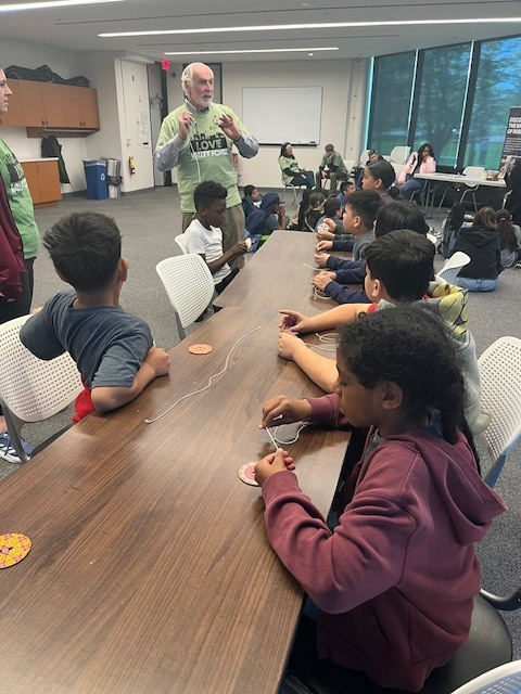 ColeManorES's tweet photo. Our Cole Manor 4th grade students visited Valley Forge on Friday, May 1st for a fun day of American Revolution stations. We have enjoyed learning about the local history of the American Revolution with a curriculum written by Dionne Patterson. https://t.co/e0DDmZf5eS