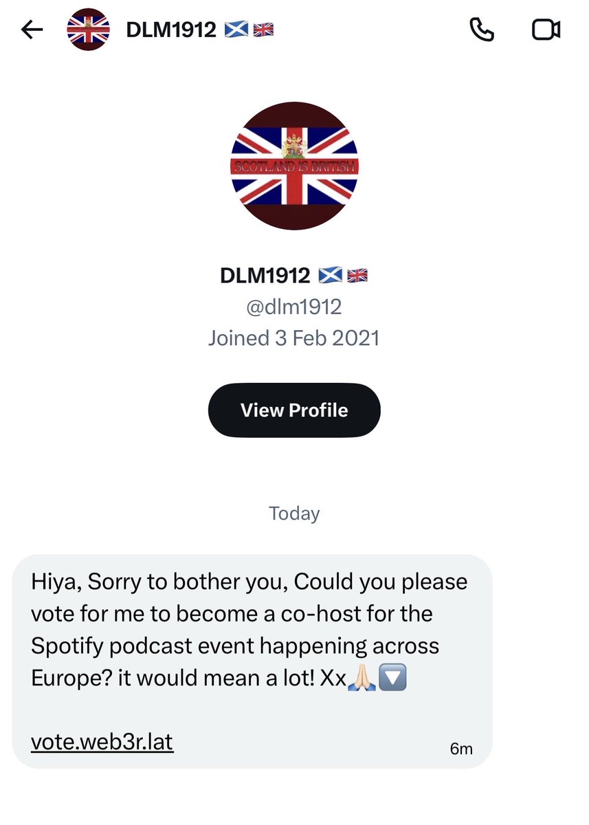 Windywowwow's tweet photo. And another one. Please share this. DO NOT CLICK ON ANY LINKS, being sent. They’ve hacked the a/c and are trying to hack you. https://t.co/62tOZCUKOu