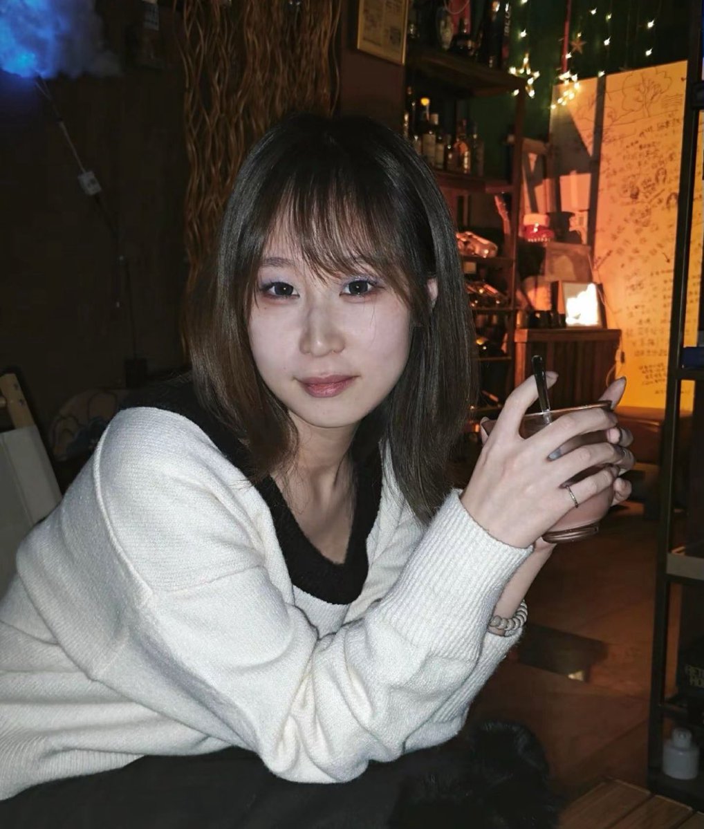你昨晚很一般 tweet media