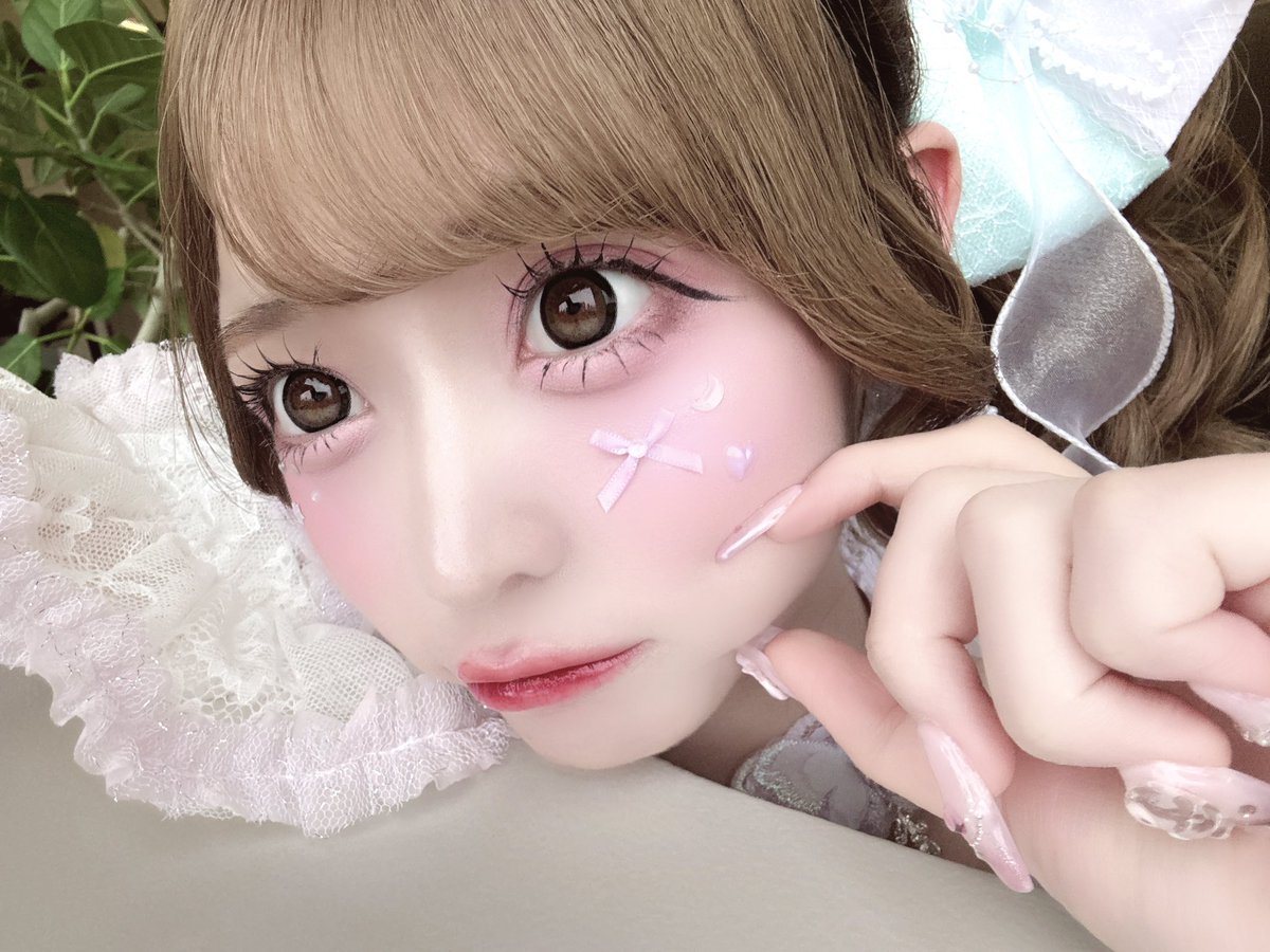 one__mirai's tweet photo. 今日もお疲れ様♡
明日はついに生誕衣装公演だね🎀
やっとみんなに会える日！本当に楽しみ⸜❤︎⸝‍
明日は生誕衣装ラストにカバー曲もあったり、
結構トクベツな日になってます！お楽しみに💞
当日券もあるみたいです！
急遽でもぜひまってるねっ ̫ ᴗ⸝⸝˘
明日の髪型ALTに書くね❣️
おやすみらい💭 https://t.co/YPZiouoFfQ