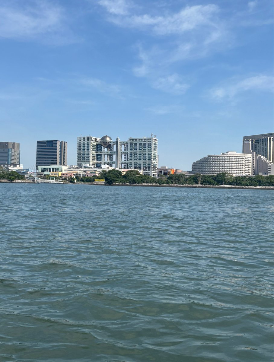 coco_room04's tweet photo. 海からのお台場観光🌊 https://t.co/J6GYndtgds