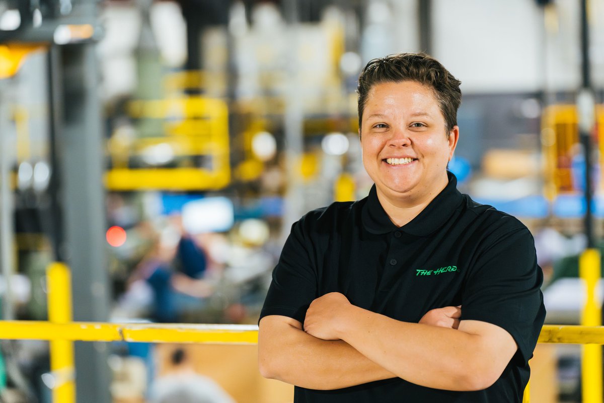 marshallu's tweet photo. Nearly 20 years after stepping away from college, Alexie Adkins is crossing the finish line.

Balancing a full-time leadership role, family life and online classes, she’s proving it’s never too late to finish what you started. 

Alexie’s story ➡️ https://t.co/sCVjsKFcEM https://t.co/jkXqq3gxfa
