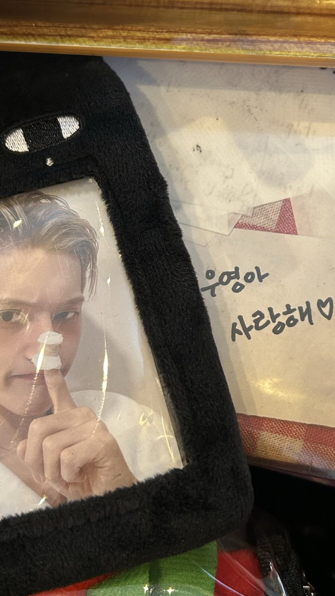 김밥에우영많이 tweet media