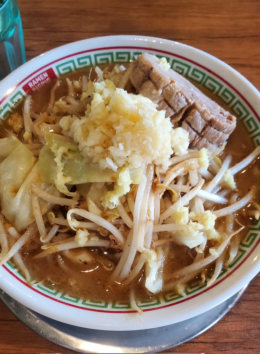 俺も一緒に行ったけどこのPIGPIGってお店マジ美味かったです、この夜限定の塩釜味噌ラーメンめっちゃ美味かった、また行きたい🥹