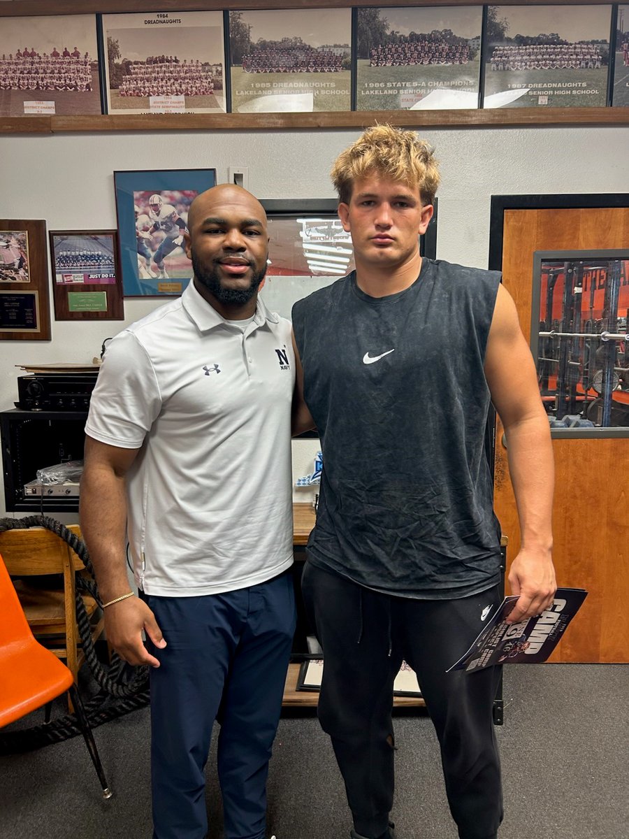 SappDrew2027's tweet photo. After a great conversation with @CoachWimberly, I’m blessed and grateful to receive an offer from the Navy Academy! ⚓️@NavyFB 

@Jay_Guillermo57 @QBCnavy_FB @CoachEricLewis 
@polk_way @JohnGarcia_Jr @Coachcliff904 @ChadSimmons_ @ZBlostein247 @CountyPolk https://t.co/Wamg8Bq4i7