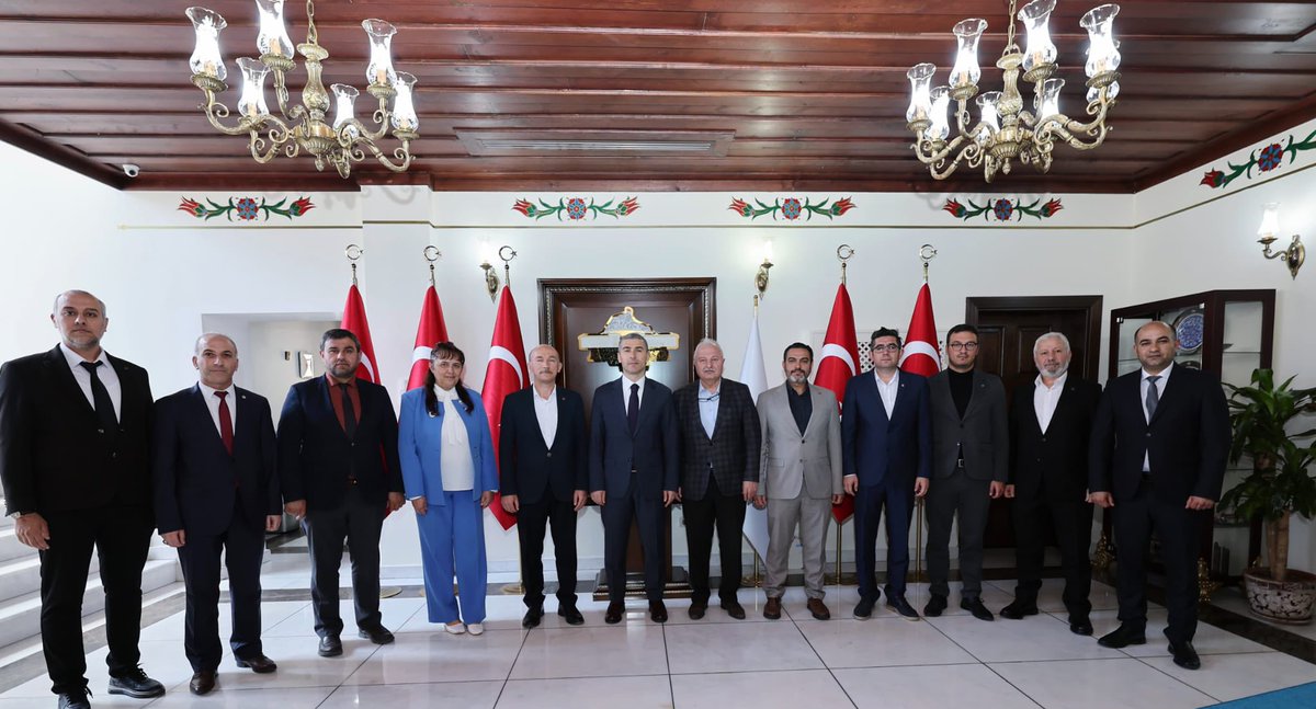 AfyonMemurSen's tweet photo. İlimize atanan Valimiz Sn Dr. Naci AKTAŞ’ı makamında ziyaret ederek hayırlı olsun"dileklerimizi ilettik.
Ziyaretimizde Sn Valimize konfederasyonumuzun ve ilimizdeki faaliyetleri hakkında bilgiler verdik Misafirperverlikleri için teşekkür ediyor, yeni görevinde başarılar diliyoruz https://t.co/YK1tuuMimO