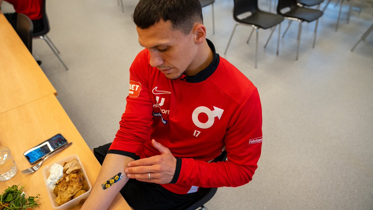 dif_degerfors's tweet photo. Idag plåstrar vi för barncancer - för att ingen ska känna sig ensam i barncancervardagen 💛🩹

AjabajaCancer arbetar med att underlätta vardagen för barn som drabbats av cancer och deras familjer. Läs mer om deras viktiga arbete på https://t.co/jGa83uMdNV #degerforsif https://t.co/vdf90EgcqQ
