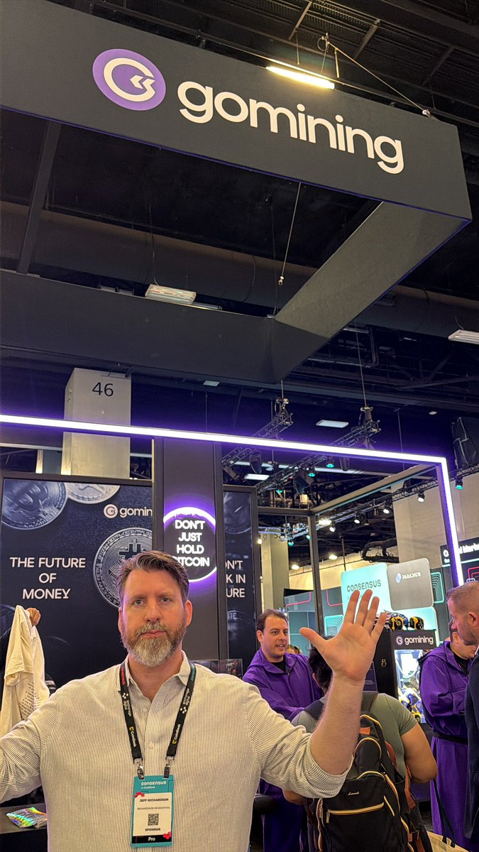 blastedcasket's tweet photo. Day 1 Consensus- BUNKER hits the GoMining booth. @gomining @gomining
#unlockbitcoin #consensusgm #gobtcpay https://t.co/FNDw1e1aqW