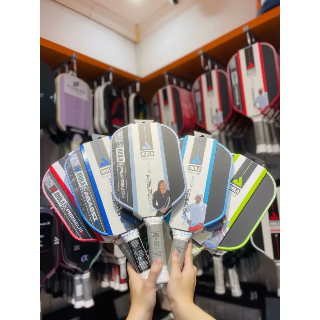 mclucas2023's tweet image. Vợt #Pickleball #JOOLA Pro V #Gen5 – Mặt Carbon Cao Cấp, Đánh Ổn Định, Kiểm Soát Vượt Trội s.shopee.vn/8KllvrSFkP