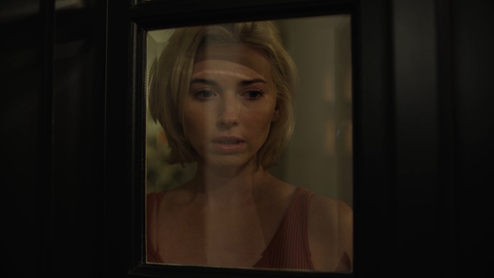 OmnitubeNetwork's tweet image. "We Never Sleep" delves into our anxiety about online privacy AI and digital witch hunts. This modern "Invasion of the Body Snatchers" makes you rethink every click. #WeNeverSleep #Horror #DigitalFear filmthreat.com/reviews/we-nev…