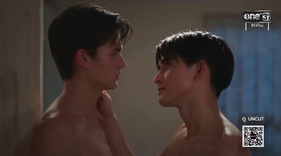 เป็นเรื่องที่ดูแล้วกุห้ะะะ(รอบที่ร้อย) คือต้องรู้สึกอะไรก่อน พีคทุกอย่าง พีคทุกซีน ละครไทยขยี้ดราม่าได้สนั่นโลกที่สุดแล้วจริงๆมึง55555555555555555
#สกุณาซ่อนรักep4
