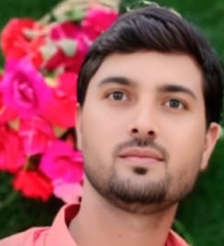 AdvRaisAhmad's tweet image. #kanpurDehat
@kanpurdehatpol 
 थाना रुरा अंतर्गत पतरा रेलवे स्टेशन के पास  रेलवे विद्युत सब स्टेशन के गार्ड अतुल यादव  निवासी मुलियापुर सिठमरा की दिल्ली हावड़ा रेलवे ट्रैक पर ट्रेन से कटकर मौत हो गई ।सूचना पर पहुंची पुलिस ने शव को कब्जे में लेकर पोस्टमार्टम के लिए भेजा