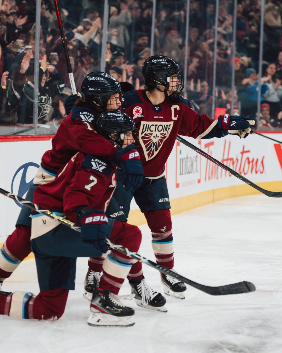 thepwhlofficial's tweet photo. Death, taxes, and a Laura Stacey celly from the ice. https://t.co/9wEVygEMhH