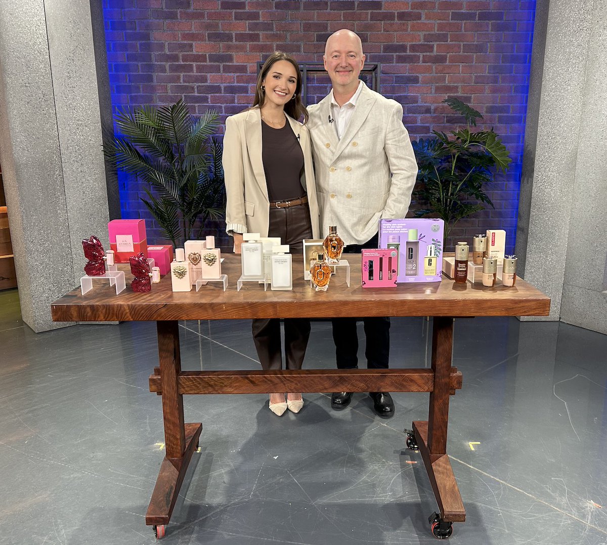 davelackie's tweet photo. Had such a nice time this morning with @SimoneGavros on @morninglive @CHCHTV talking Mother's Day fragrance and beauty gifting. She's so friendly and down-to-earth! https://t.co/51P2Xn4AHP