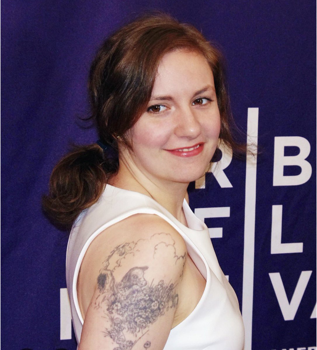 cultura.nexos.com.mx/famesick-enfer… 

Escribí sobre Lena Dunham, su nuevo libro y la fama triste del siglo XXI