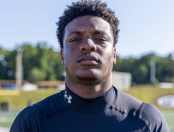 sixstarfootball's tweet photo. EVENT COVERAGE | Several elite DL prospects impressed at UA on Day 2 Sunday in Charlotte

📈Several elite DL prospects showcased talent and poise on Sunday🔥

STORY▶️https://t.co/MhaFbSMAzy

 @geremiah_2028 @Nasirwalker1_ @DariasJohnson @thequinnjacobs @BrandonPos36858 @Tootuff_Butler @CassellCr @tysonl99 @DallasRich_42 @ChristianWebbS1 @isaac_kl11 @Kaiofftheedge @CharlesIbe_ @KaydenJWeeks @turkdawgyt