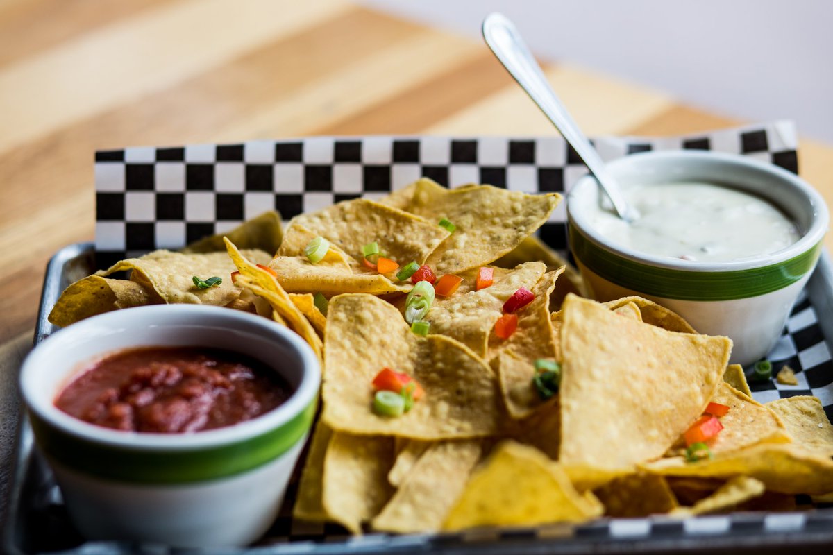 Stearman Airfield Bar & Grill tweet media
