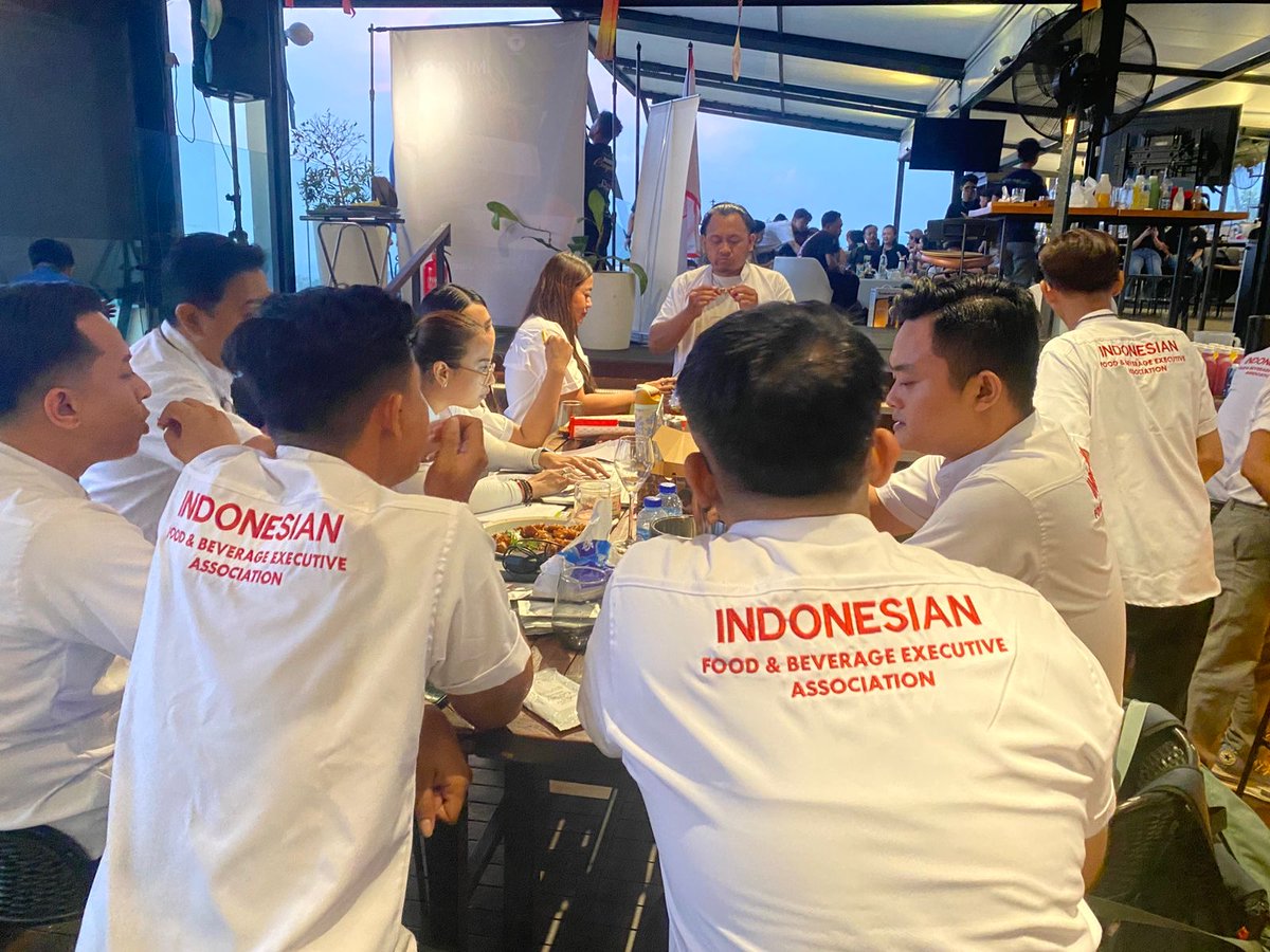 ifba_world's tweet image. 🌐 #IFBA congratulates #IFBEC on the successful launch of its Central Java Chapter and Mixology Competition 2026 in Semarang #Indonesia

📌 Read the full coverage here
🔗 ifbaworld.com/a-landmark-mom…