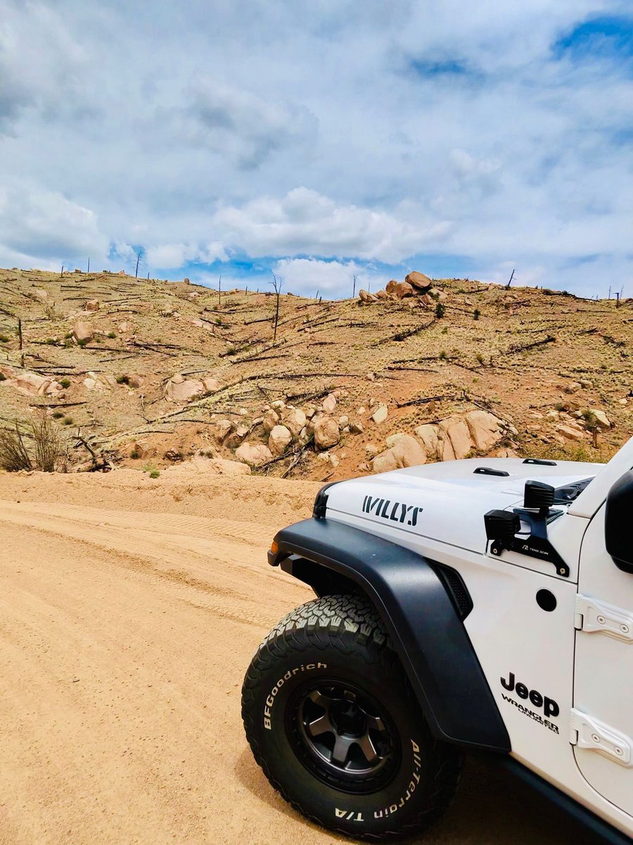 HighCountryJNL's tweet photo. Back out in Deckers where the roads get quiet and the views do all the talking. Nothing like a little dirt, open sky, and the Jeep doing what it was built for. 🤙
#DeckersColorado #ColoradoTrails #JeepLife #WranglerJL #OverlandColorado #ExploreColorado https://t.co/VKwppO01D4