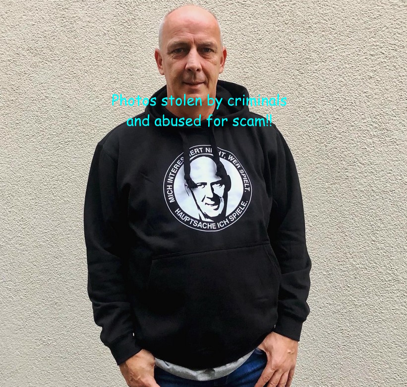 lovescamfraud's tweet image. Wenn du weitere Informationen und Fakes der gestohlenen Fotos des Bildeigentümers
suchst, so findest du diese in unserem Forum unter dem Titel:
Mario Basler - FB

#Love #Scam #Fraud #Digitaler Heiratsschwindel #419er Betrug #Fake Profile #Geldwaesche #Nigeria