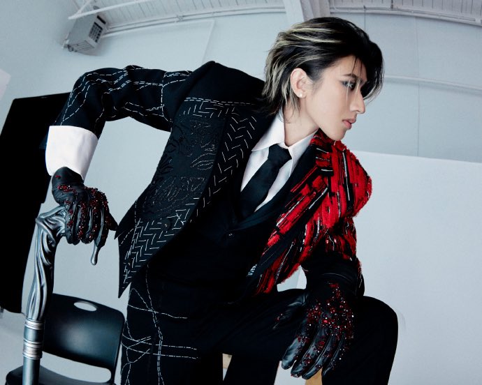 KUNETF's tweet photo. KUN really showed up and just made the whole Met Gala feel different. His presence is crazy good.

KUN graces the 2026 Met Gala
#KUNxMetgala2026 #KUN #metgala #metgala2026
@kun_officialx @CTilburyMakeup https://t.co/VElOHCUKZI