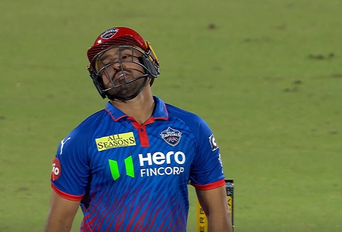 CricketDecoded tweet media