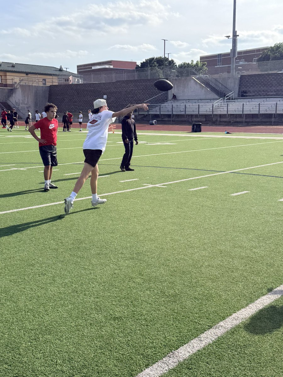 MBHS Bronco Football tweet media