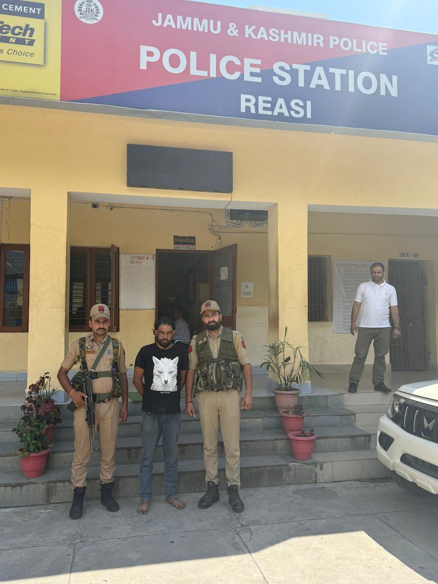 DISTRICT POLICE REASI tweet media