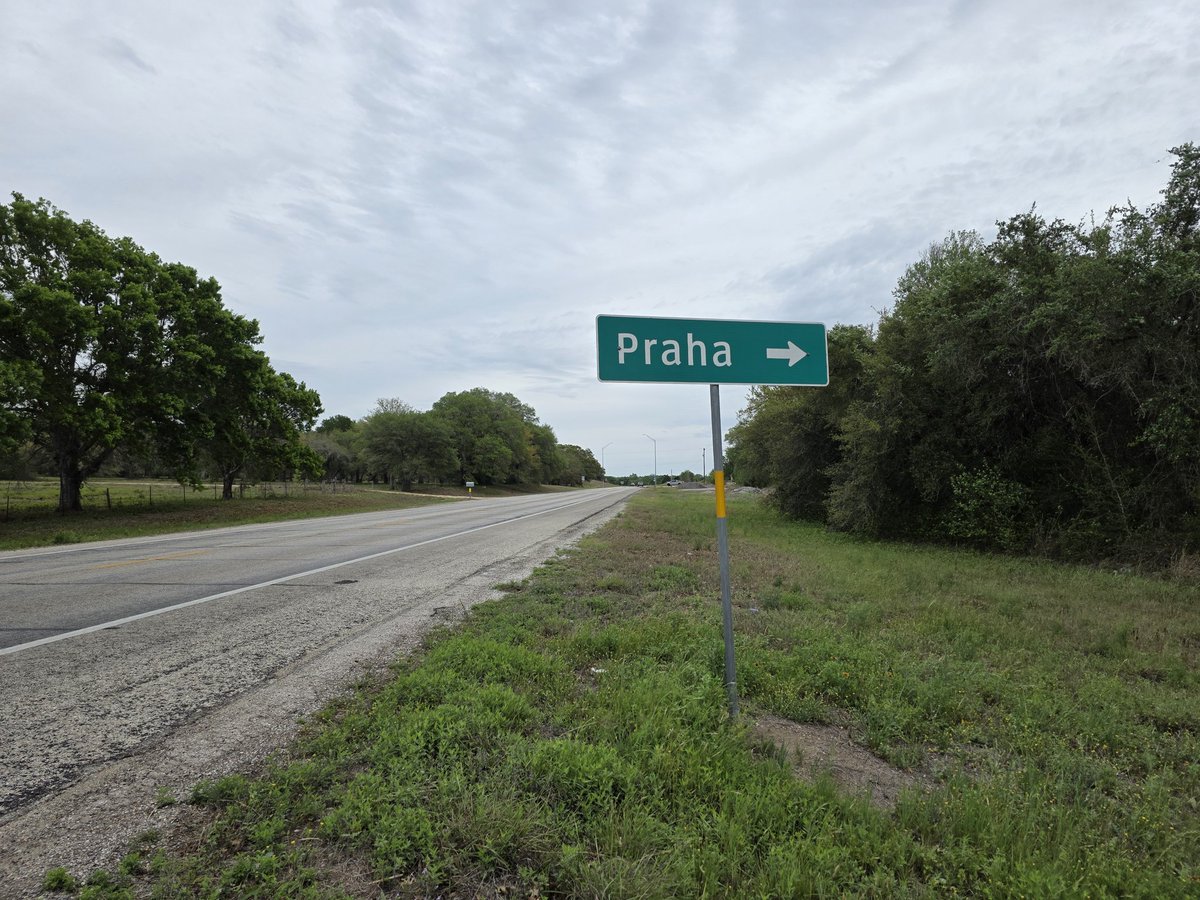 FZ77919's tweet photo. @GlobalStatsX A nově také Praha, Texas

https://t.co/EZF0lEguWe https://t.co/2KBnVU96G5