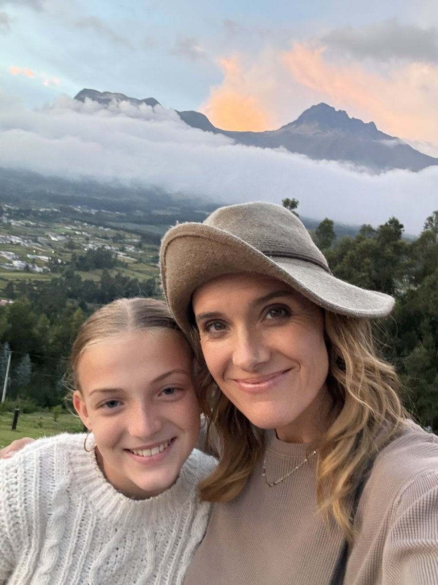 RebeccaStJames tweet media