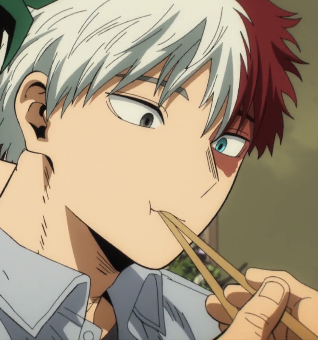 my babies who look super cute when they're eating (๑ᵔ⤙ᵔ๑)