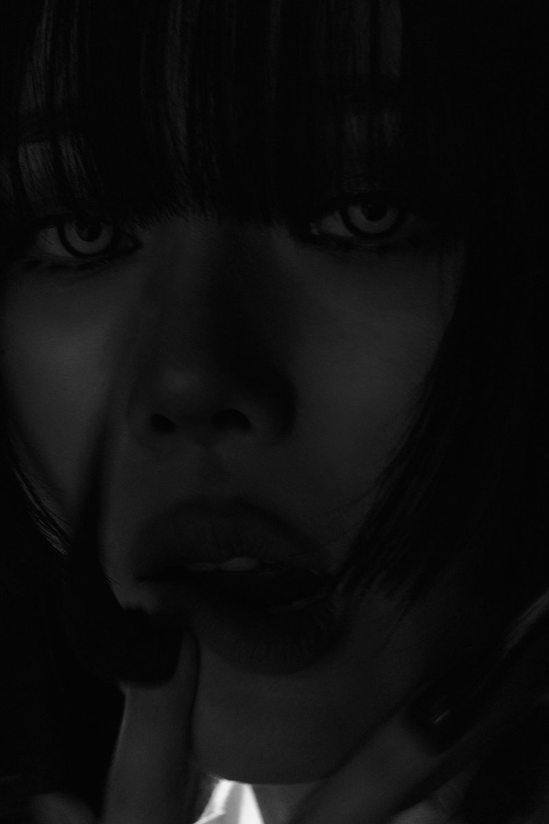 룡이 tweet media