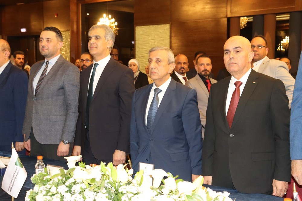 Senatejordan's tweet photo. عمان  5 أيار(مجلس الأعيان )_شارك العين عيسى مراد اليوم الثلاثاء في حفل تكريم الفائزين بجائزة الضمان للتميز في الصحة والسلامة المهنية للدورة 2024–2025، مؤكدًا أهمية الجائزة في تعزيز بيئات العمل الآمنة وترسيخ ثقافة الوقاية ورفع تنافسية المؤسسات. وشهدت الدورة فوز تسع منشآت وتكريم أفراد ومشرفي سلامة، مع الإشارة إلى أن “ختم التميز” يمنح الفائزين ميزة تنافسية في السوق.

التفاصيل: https://t.co/nb6k3DlGlC
#مجلس_الأعيان_الأردني #الاردن #عمان