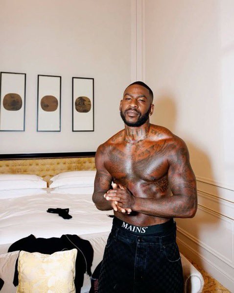 RpplMag's tweet photo. Skepta for the Met Gala, embedding his tattoos into tailoring. 

A direct translation of identity into design. https://t.co/szZMSEAi2U