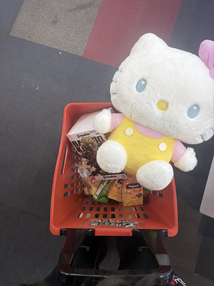 byeonw_20's tweet photo. たくさん収穫☆
新しいかっちゃん手に入って満足 https://t.co/Hwf72nnwDz