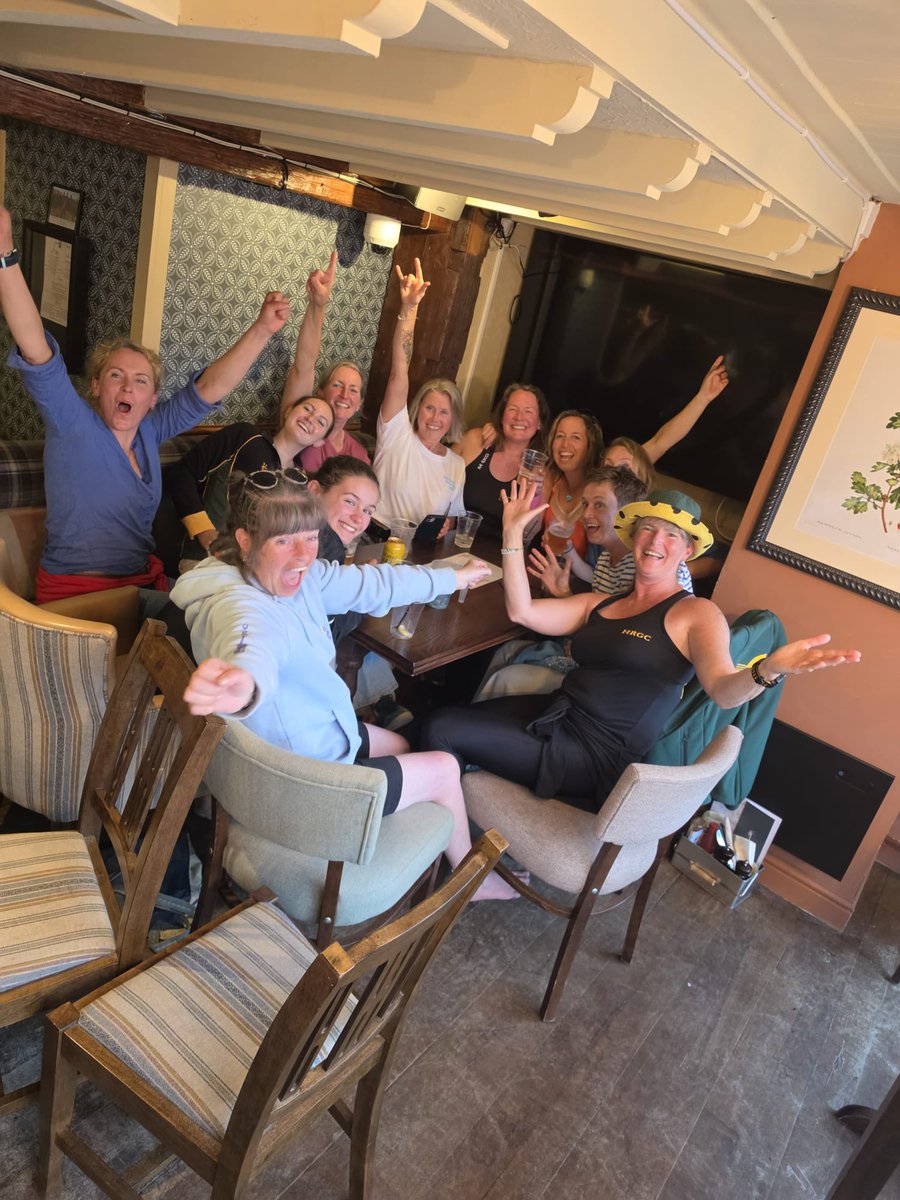 chefodegeorgio's tweet photo. And a cracker at The Bishop &amp; Wolf too🍻@StAustellBrew @PZHTravelUpdate @CornishPirates1 @IOSTravelupdate @IOSTravel @IOSPS1 @IOSPartnership @AmeliaMills1 @scillygigs @Etheringtons https://t.co/OaDX2pxDVn