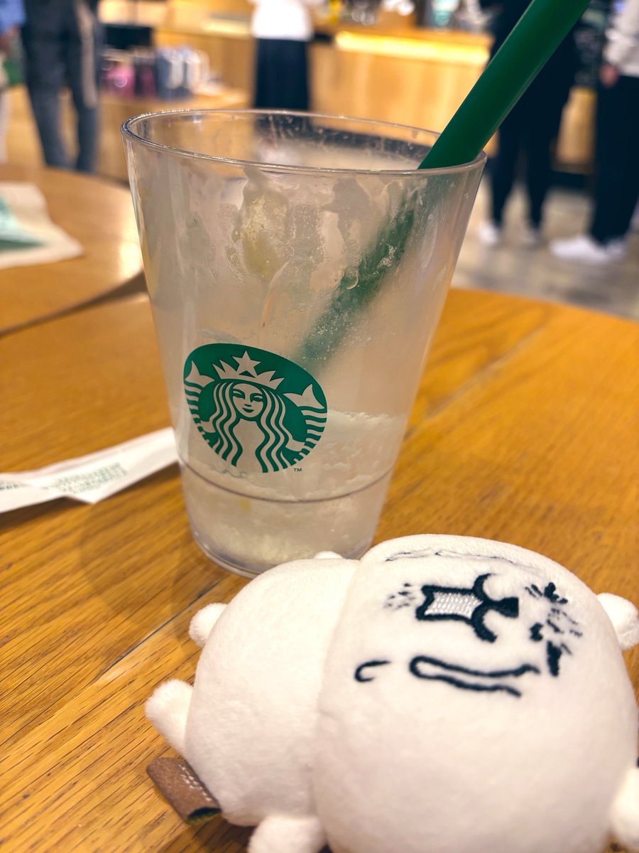 茶金時先生とメロンのフラペチーノ飲んだ！