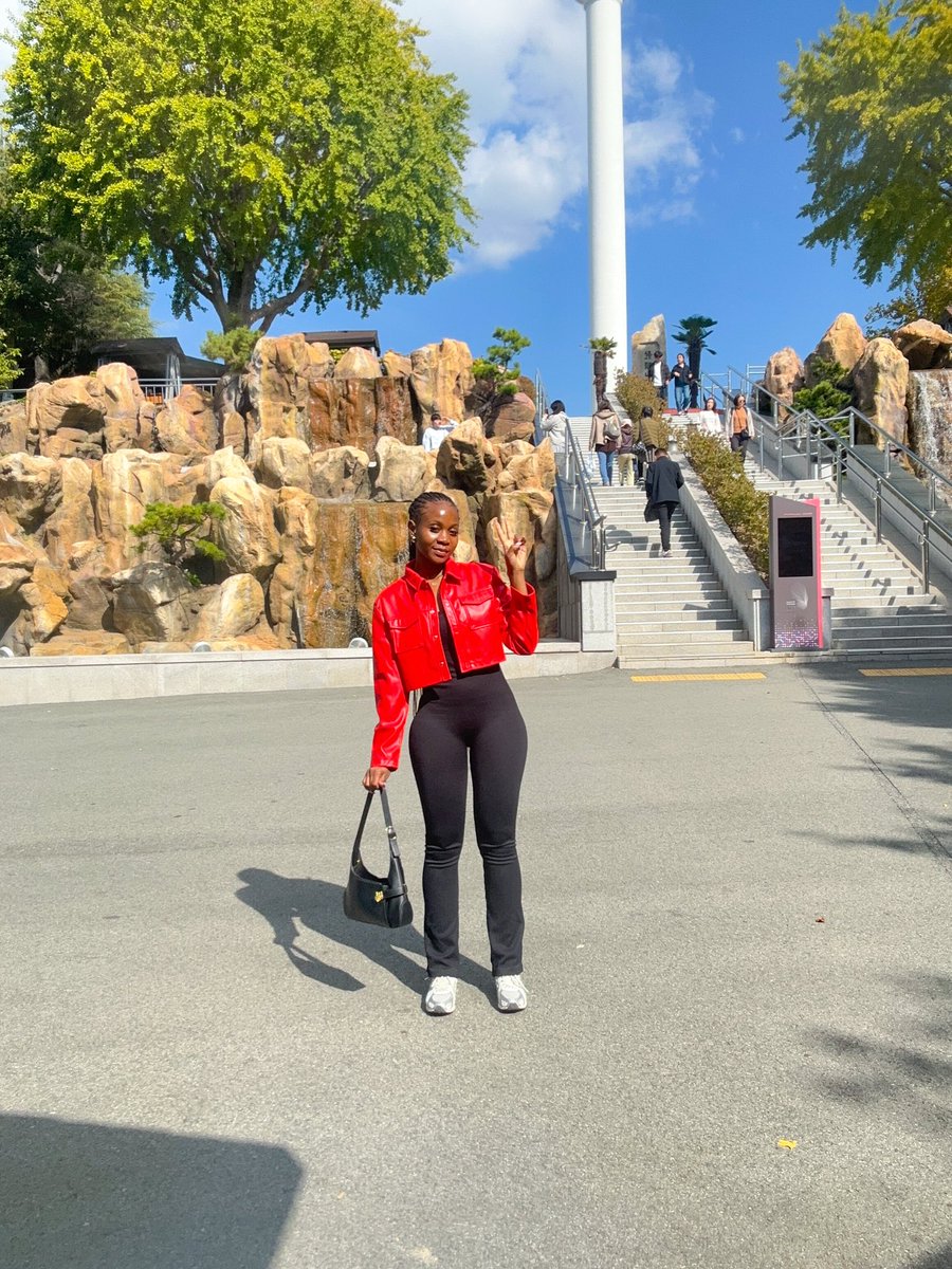 ashleytimah's tweet photo. Postcards from Korea 🇰🇷 https://t.co/6qFY5sy9dQ