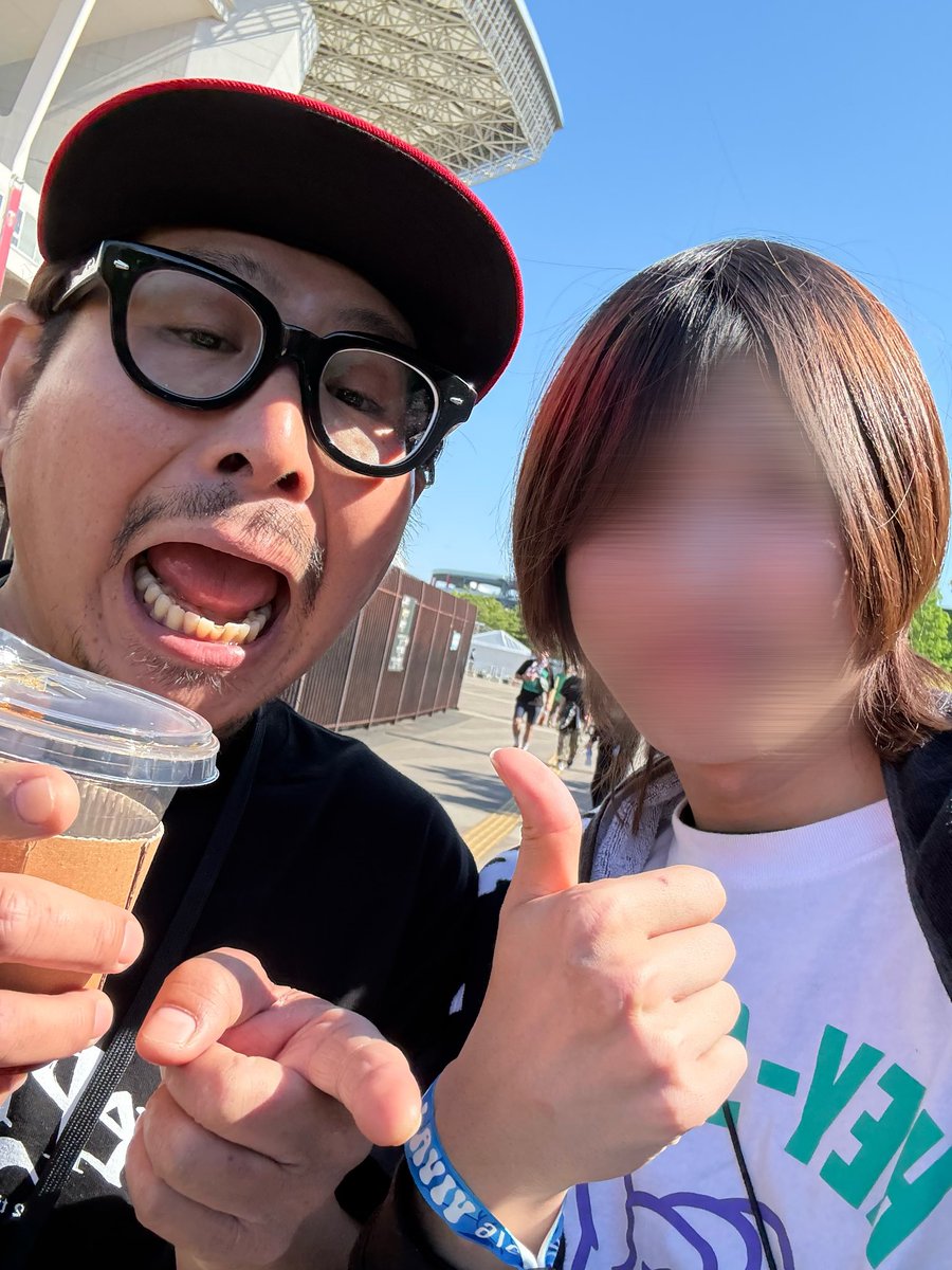 せいが tweet media