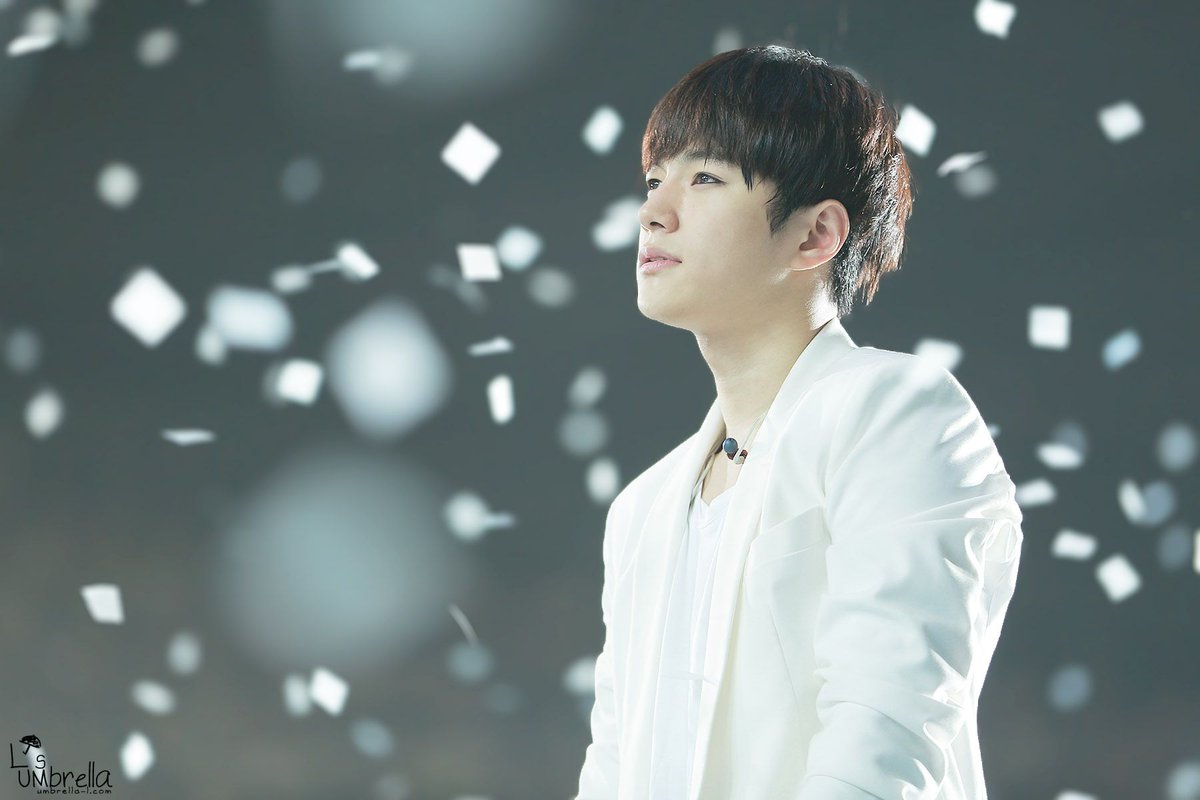 저화질의 명수 tweet media