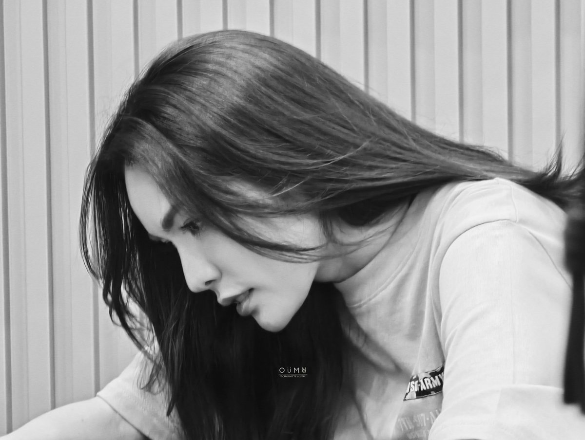 OUM🌈📸🐰(smileyofcharlotte) tweet media
