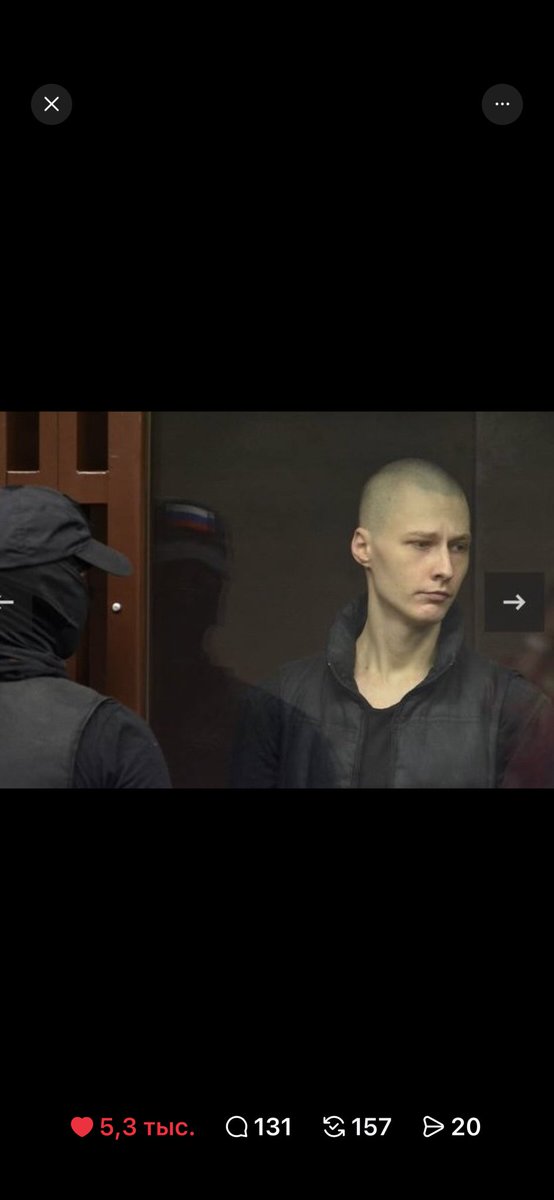 Азову 12 років. 

Мій коханий азовець більше 4 років в полоні. «Засуджений» до 24 років суворого режиму і більше року перебуває в одиночній камері без вікон і можливості вийти з неї хоч кудись. 

Вітаючи і святкуючи, не забувайте про полонених.