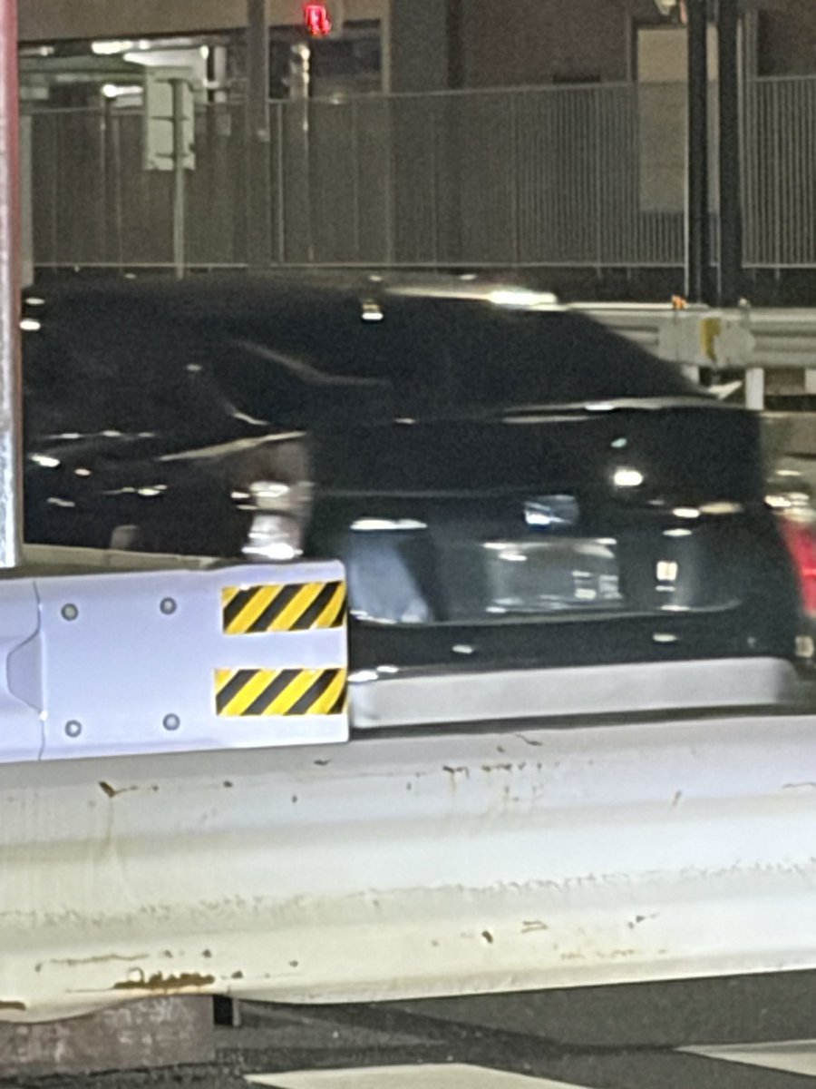 ナンバープレートない車見たけどコレってやばいでしょ。