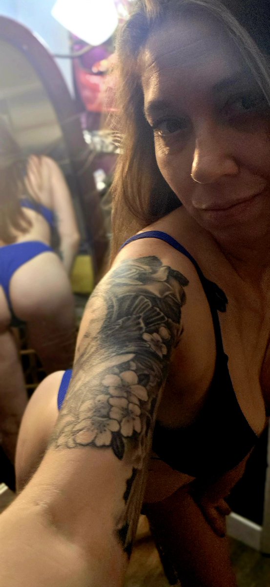 OregonCoupleHer's tweet photo. Bathing suit season! 

Are you following all of my accounts? 
Link ink comments! 

#newaccount #bathingsuitseason #ENM #Feelingmyself https://t.co/VDOLuEOfEc