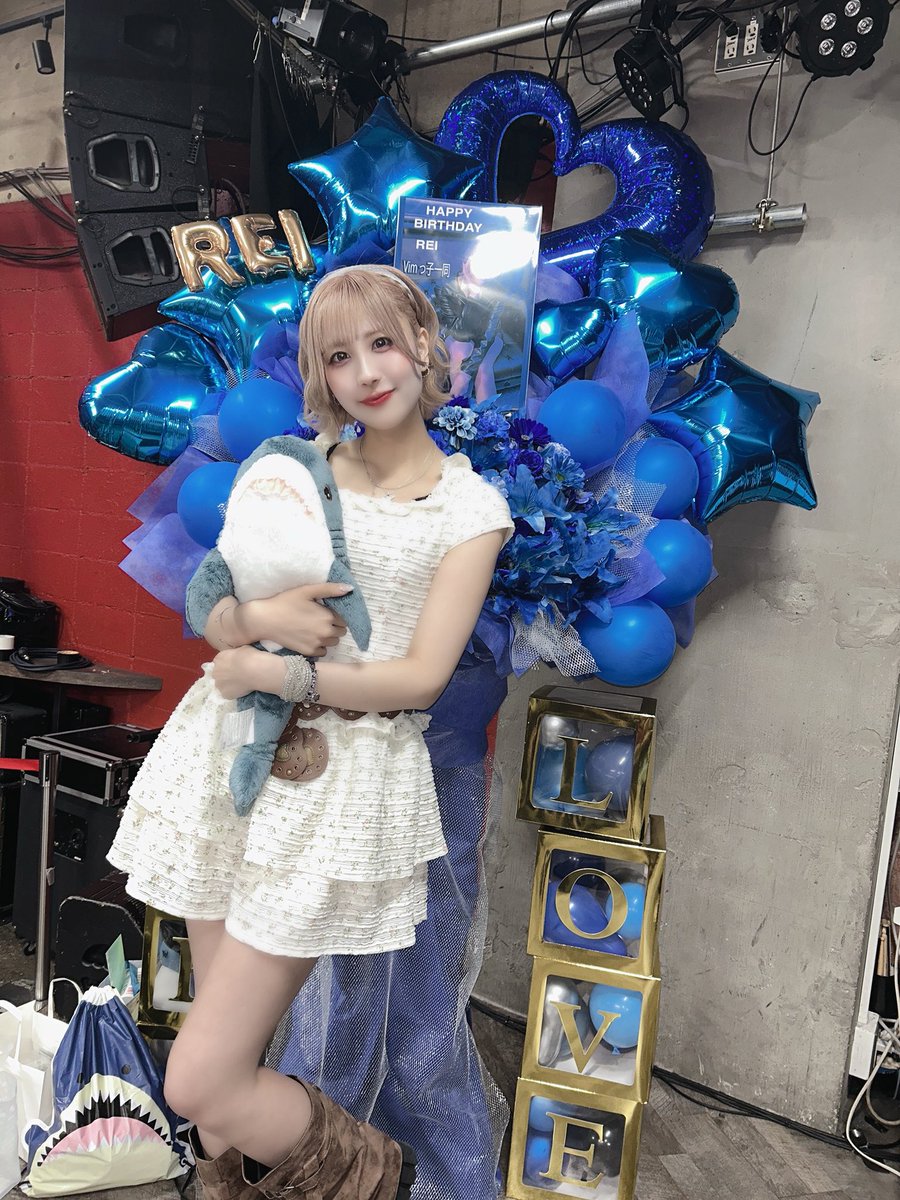 vim_kawata's tweet photo. 河田怜依 Birthday GiG 2026
「IT’S REI DAY」ありがとうございました🥹💙

大好きなみんなに囲まれてたくさんお祝いしてもらえて本当に嬉しかったし、幸せでした😭😭これからもれいらしくViMで生きていくから着いてきてね🦈
Love you all.

2026.5.5 https://t.co/AIekduz2ha