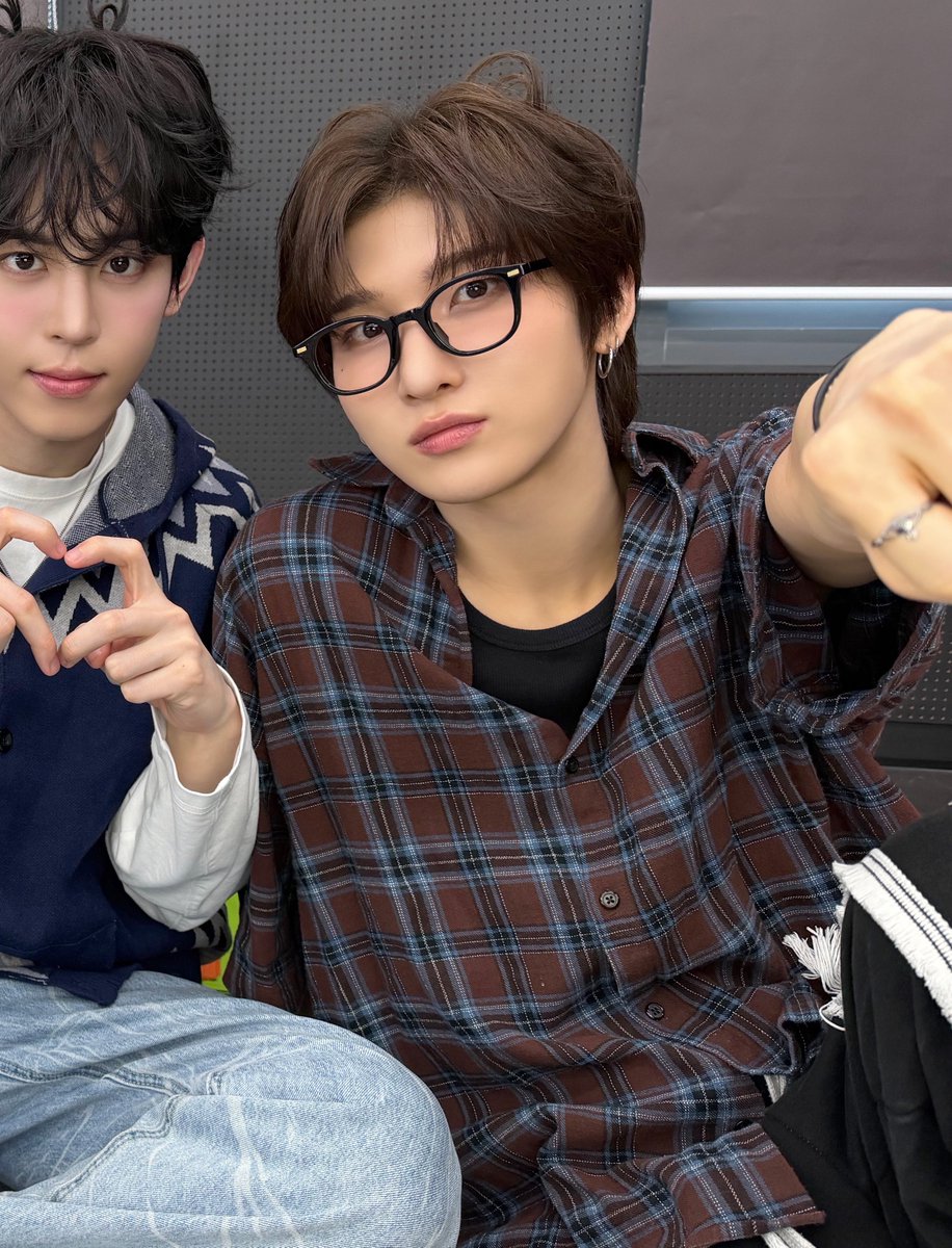마오 tweet media
