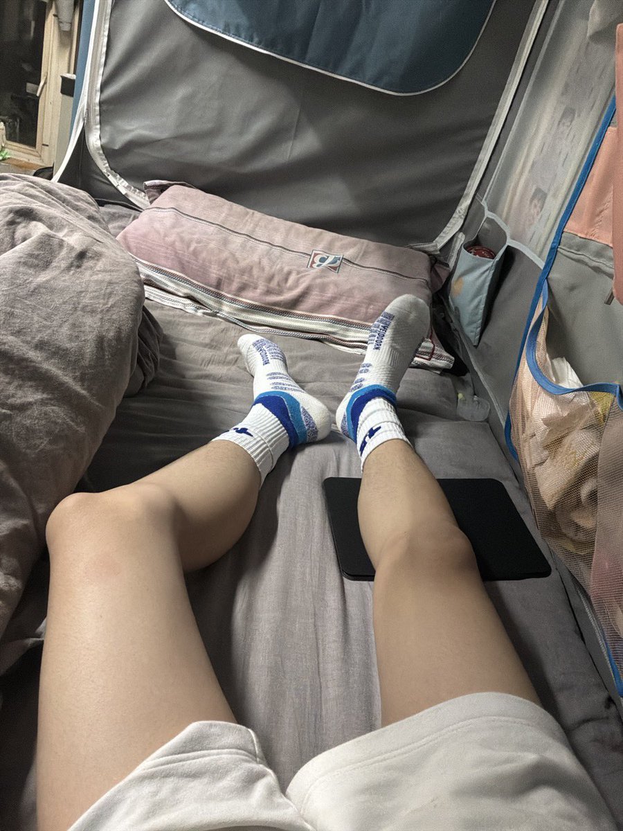 Blues7878's tweet photo. 想认识弟弟，弟弟可以私信我 https://t.co/iimDOyEWen