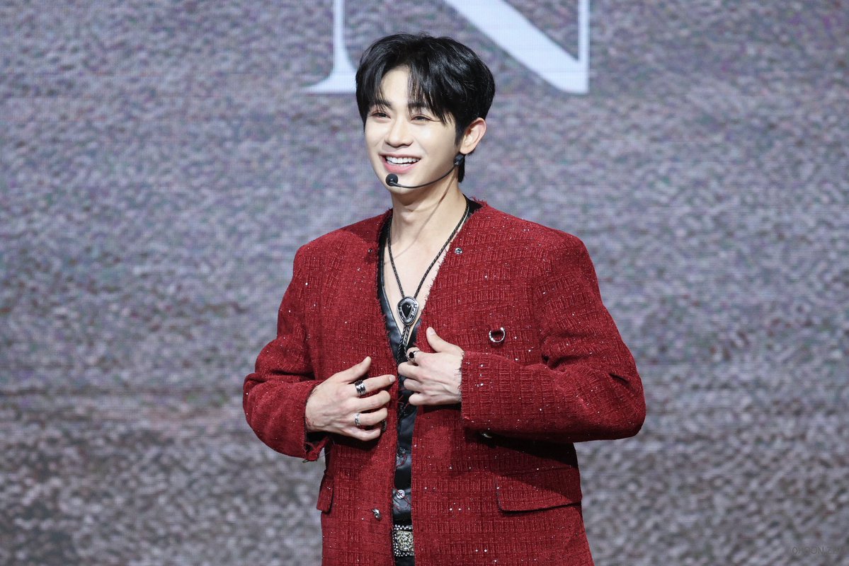 J0hoon.zip tweet media